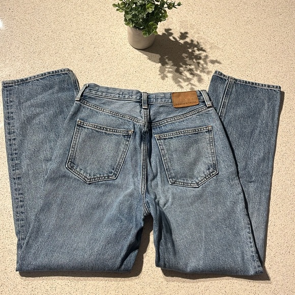 Denim Forum Sz 24 The Joni High Rise Loose Jeans 29L from Aritzia in Size 24 - Picture 7 of 16